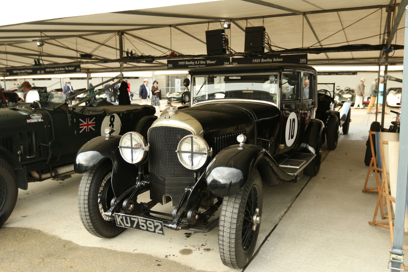 Illustration for article titled So Much Vintage Racing Magic At The Goodwood Revival Paddock
